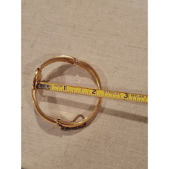 Vintage Classic Monet Goldtone Cream Knot Enameled Cuff Bangle Bracelet Signed - Picture 11 of 12